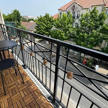 Pour 4 Personnes Disneyland Paris - Delta شقة
